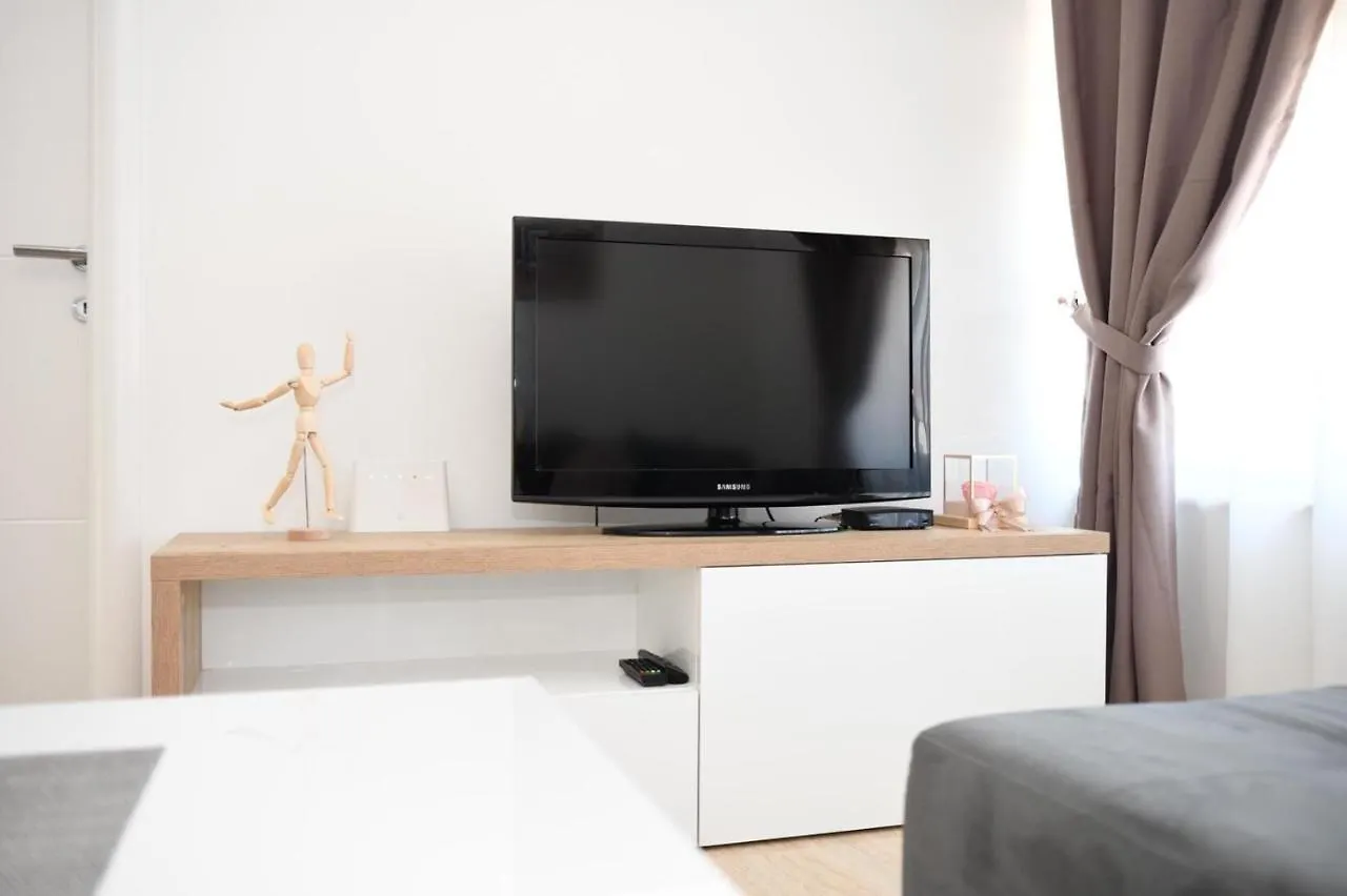 Apartment Descanso Trogir 0*,